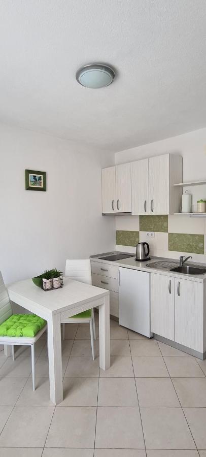 Apartments Antonia Hvar Town Exterior photo