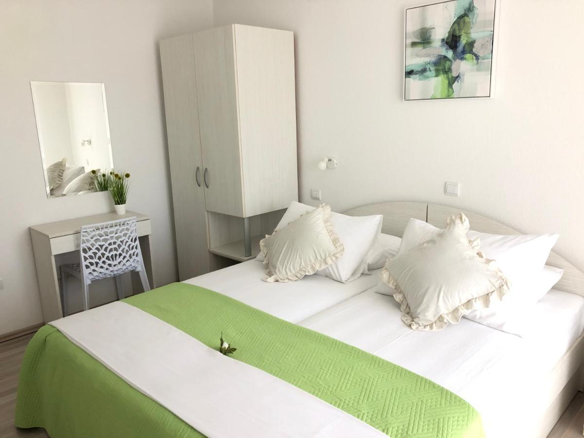 Apartments Antonia Hvar Town Exterior photo