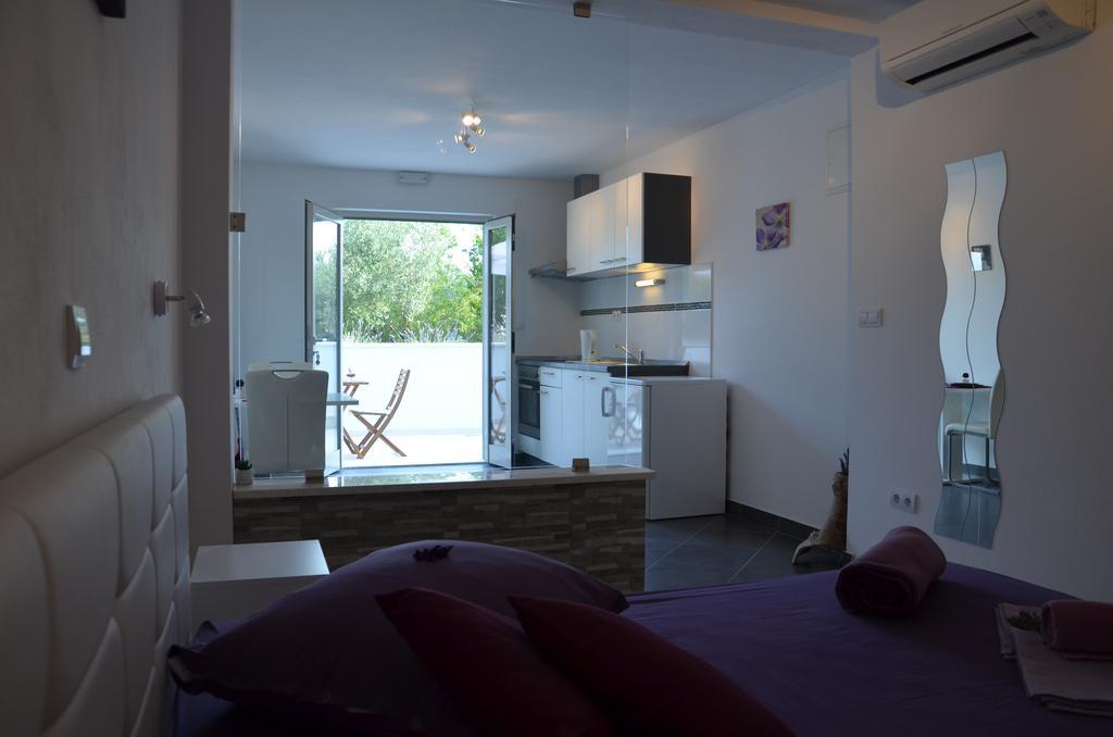 Apartments Antonia Hvar Town Exterior photo