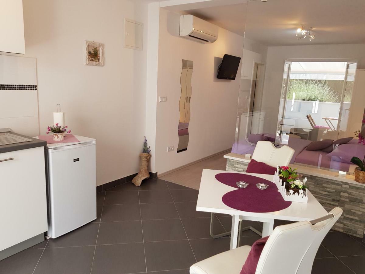 Apartments Antonia Hvar Town Exterior photo