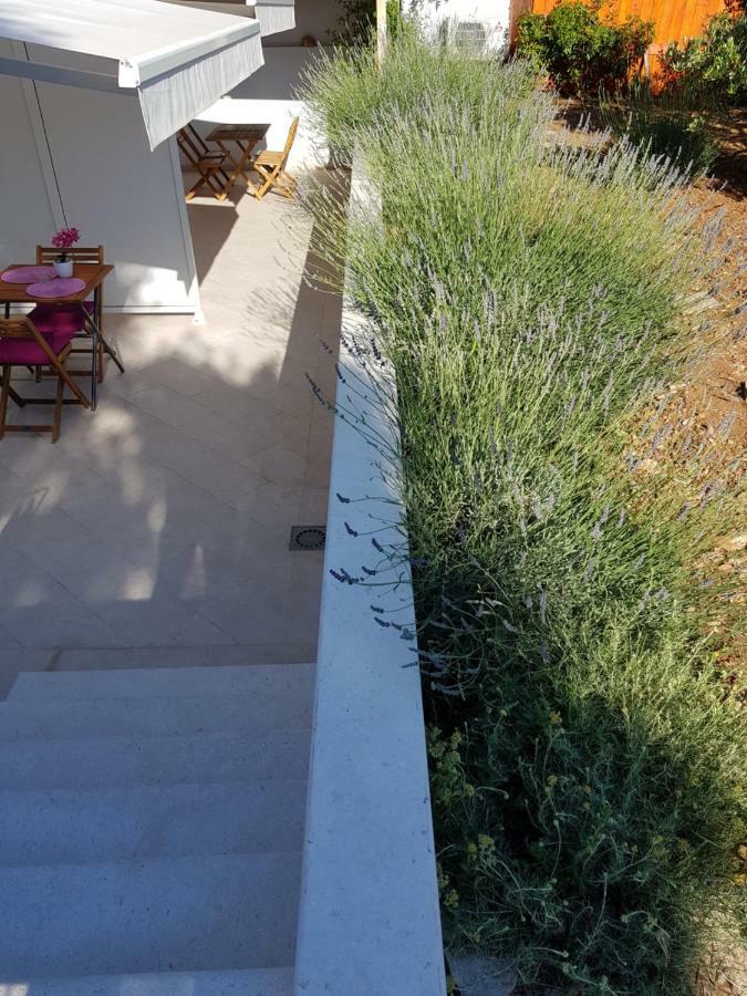 Apartments Antonia Hvar Town Exterior photo